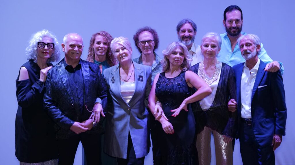 CAST IO CANTO SENIOR (1)